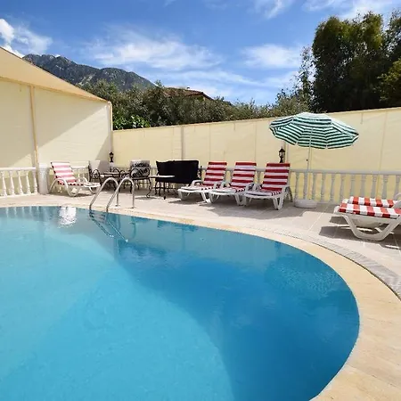 Korunakli Pembe Villa Ölüdeniz